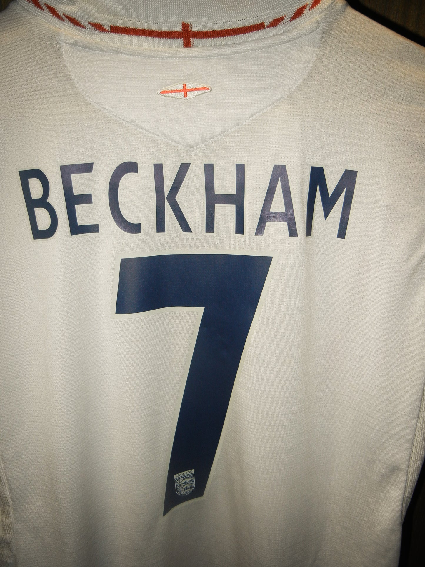 England 2005/2007 Home Jersey – David Beckham #7 – Large – White Umbro Shirt (MPN: N/A)