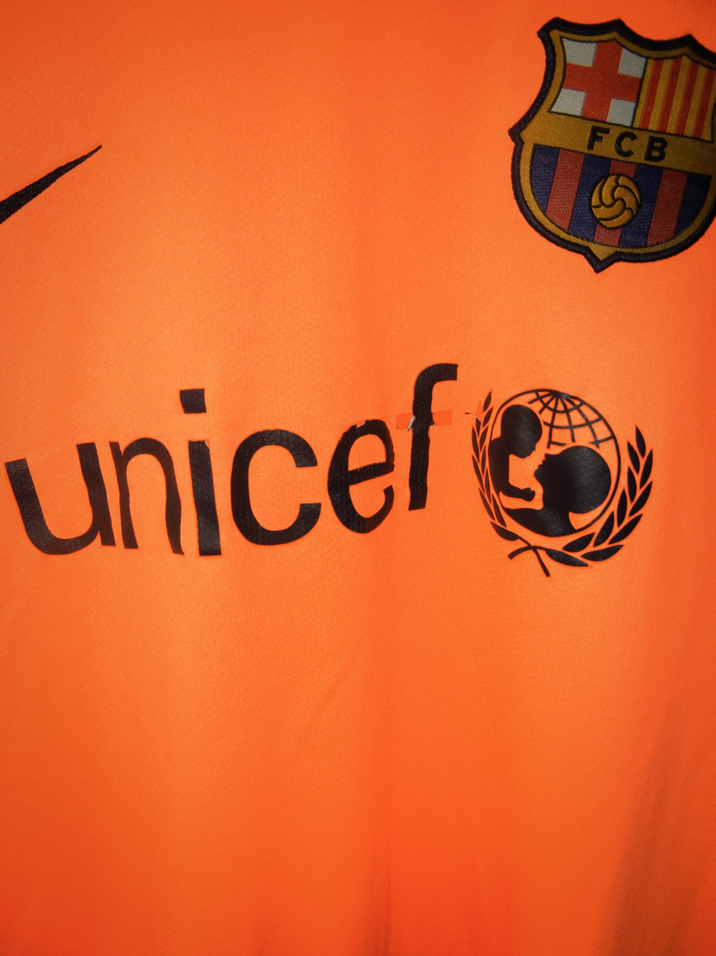 Barcelona 2009/2010 Away Jersey – Lionel Messi #10 – Large – Nike Orange Shirt (MPN: 355020-870)