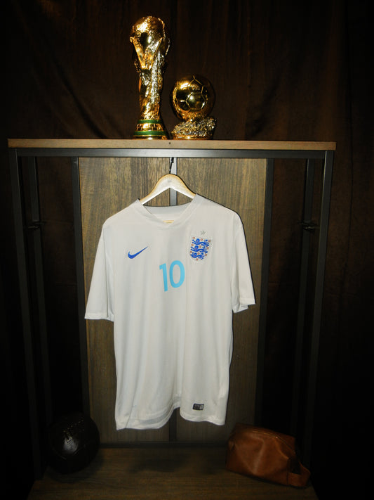 England 2014/2015 Home Jersey – Wayne Rooney #10 – Size XL – White Nike Shirt (MPN: 588101-105)