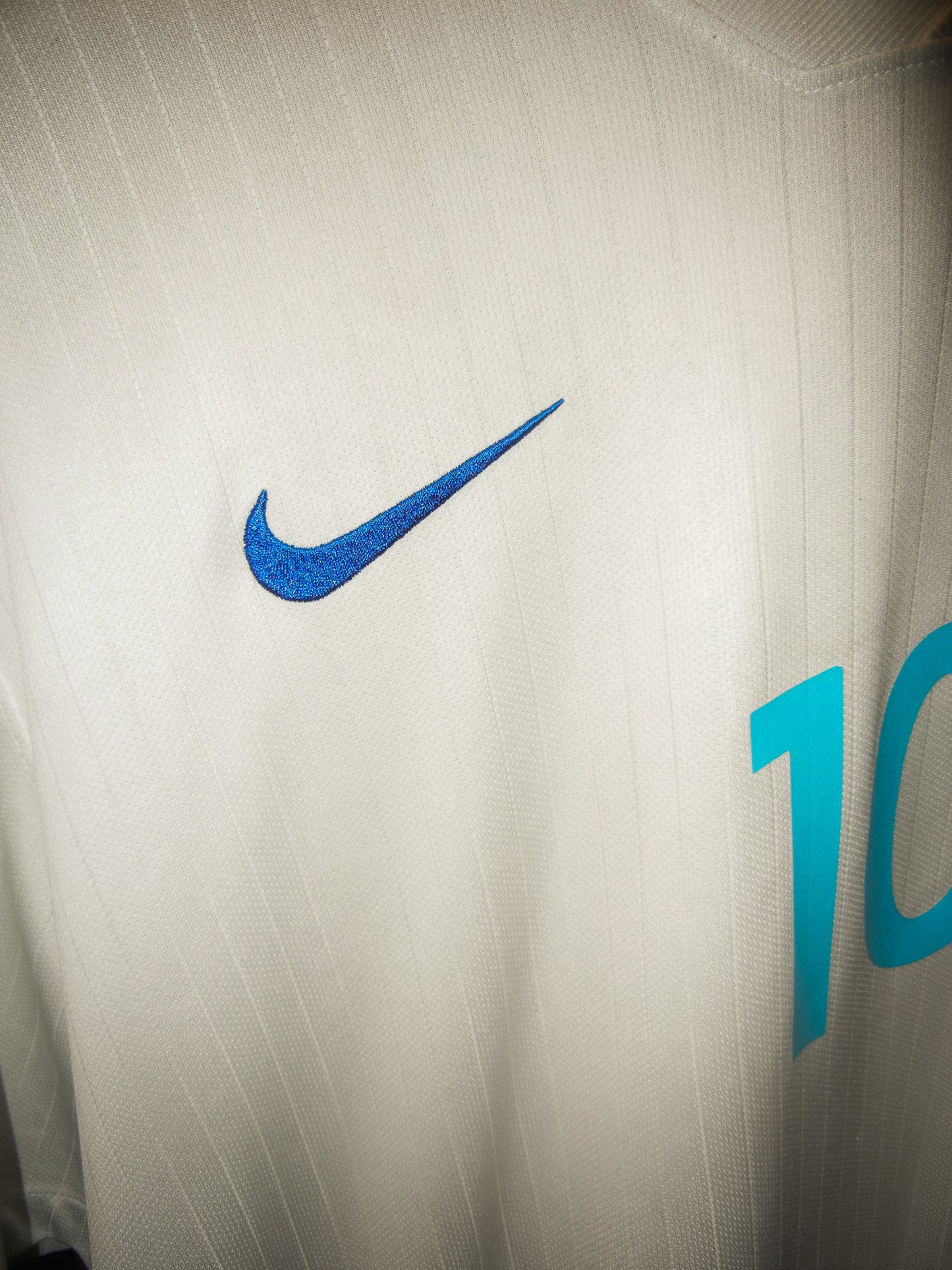 England 2014/2015 Home Jersey – Wayne Rooney #10 – Size XL – White Nike Shirt (MPN: 588101-105)