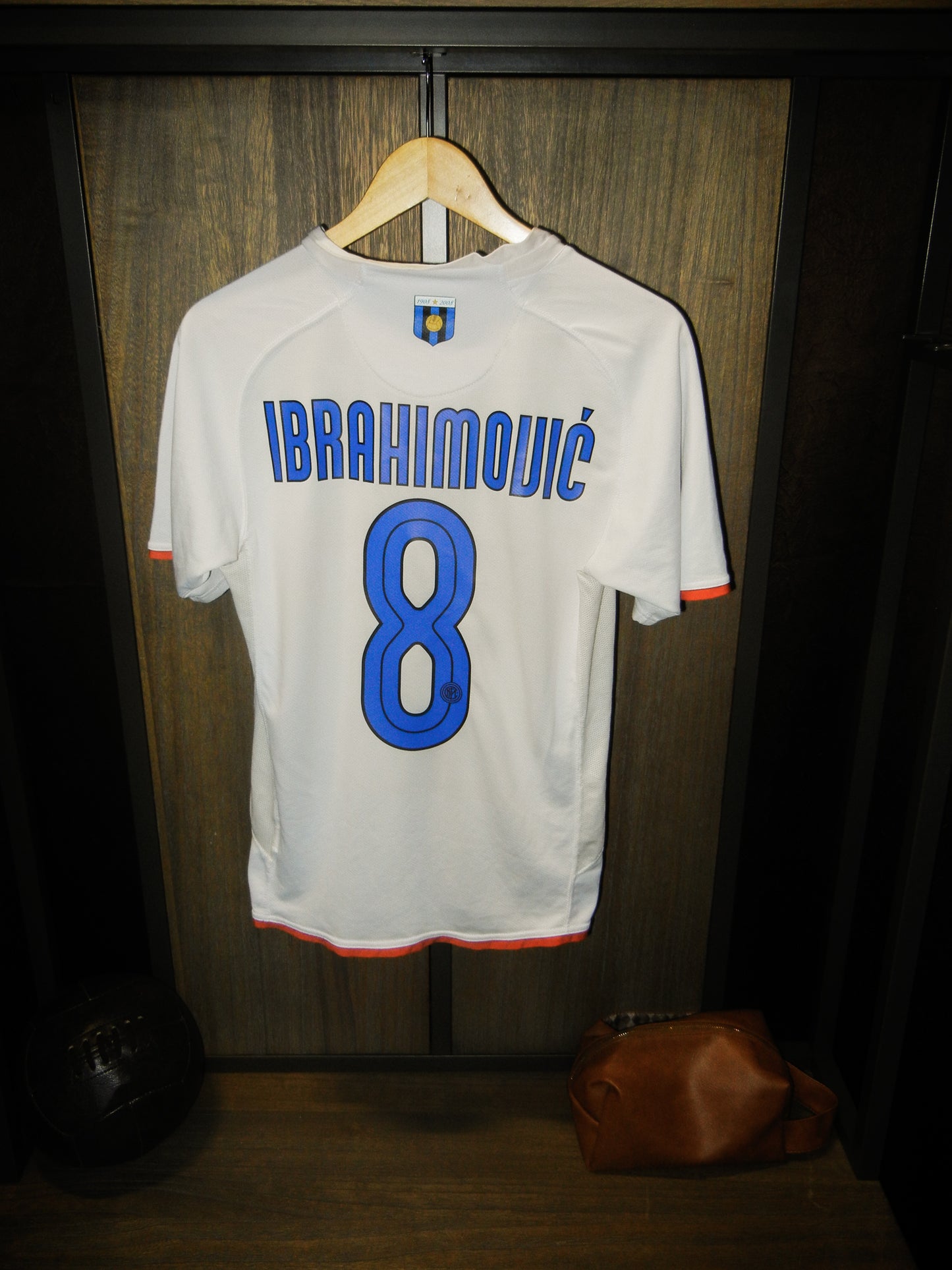 Inter Milan 2007/2008 Away Jersey – Zlatan Ibrahimović #8 – Small – White Nike Shirt (MPN: 109879)