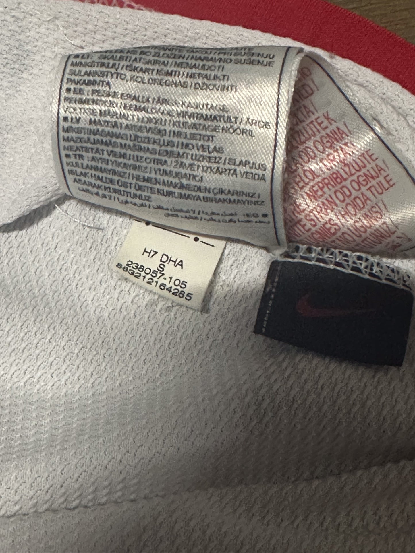 Inter Milan 2007/2008 Away Jersey – Zlatan Ibrahimović #8 – Small – White Nike Shirt (MPN: 109879)