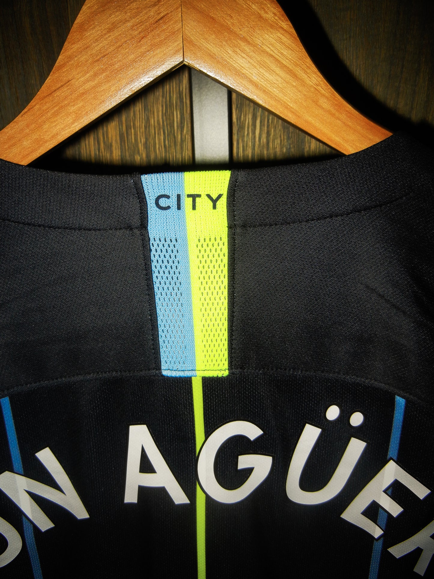 Manchester City 2018/2019 Away Jersey – Kun Agüero #10 – Medium – Navy Nike Shirt (MPN: 919002-476)