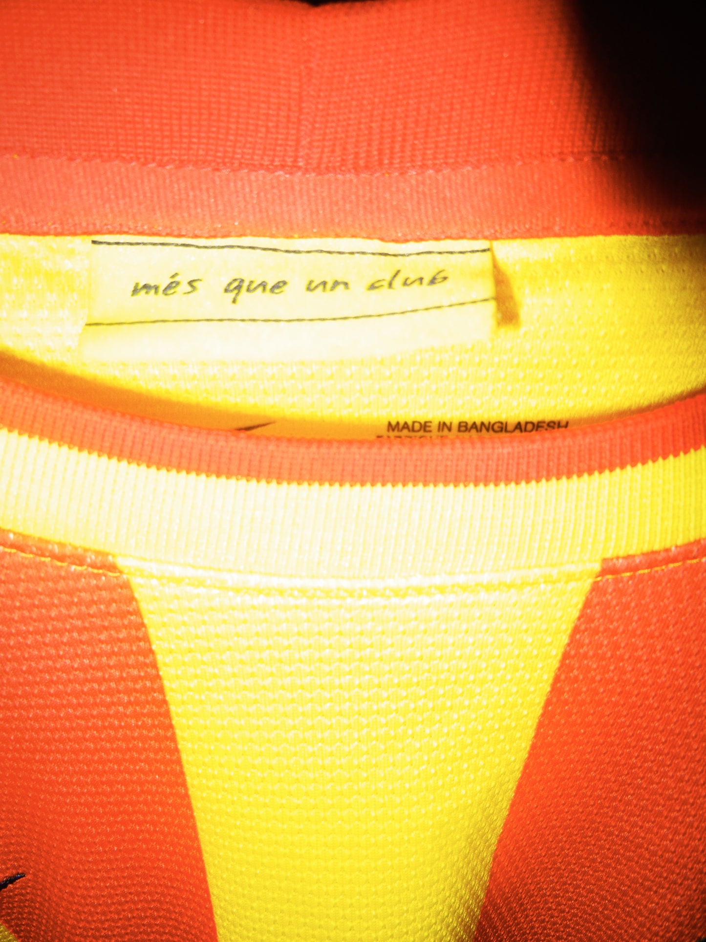 Barcelona 2013/2014 Away Jersey – Lionel Messi #10 – Size Large – Yellow Nike Shirt (MPN: 532823-703)