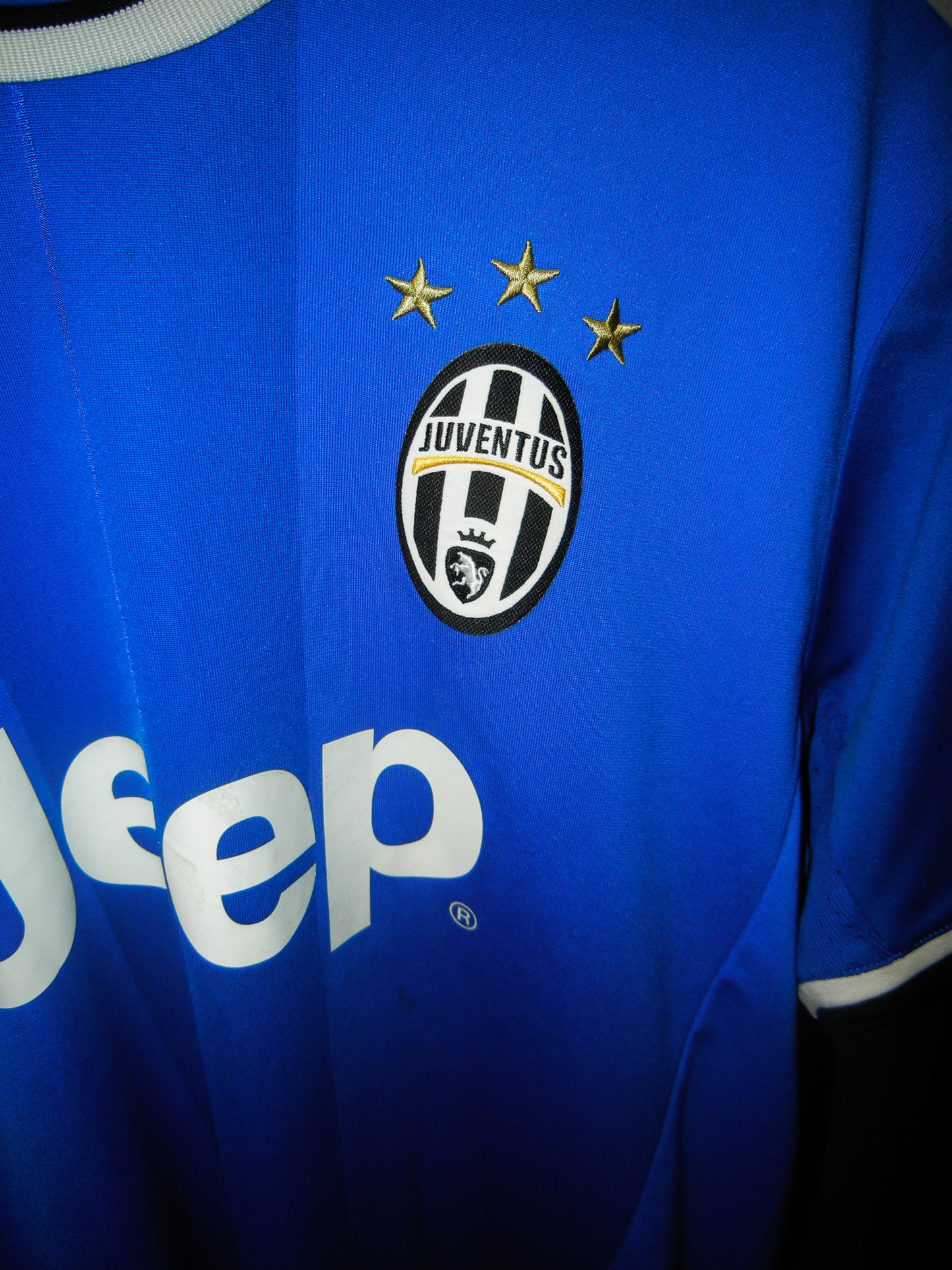 Juventus 2016/2017 Away Jersey – Gonzalo Higuaín #9 – Large – Blue Adidas Shirt (MPN: AI6226)