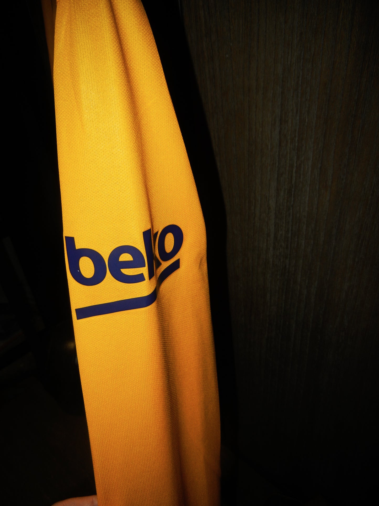 Barcelona 2015/2016 Away Long Sleeve Jersey – Neymar Jr #11 – Medium – Golden and Yellow Nike Shirt (MPN: 658777-740)
